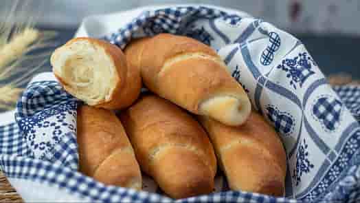 Přísná pravidla: Rohlíky pod drobnohledem, hrozí stažení z regálů