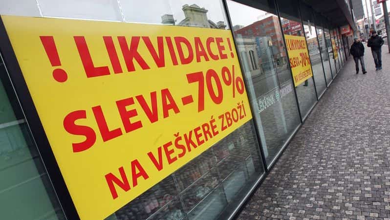 Slevové speciály v Dubnu 2025: Kde najít nejvýhodnější nabídky na potraviny