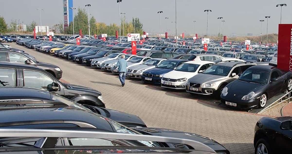 Jak vybrat ojeté auto v roce 2025: Praktické tipy pro úspěšný nákup
